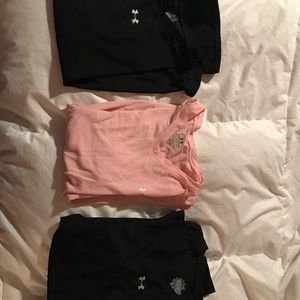 Shirts - under armour workout size small